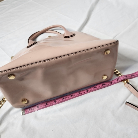 Michael Kors Patent Leather Mercer Handbag Pink - Picture 13 of 16